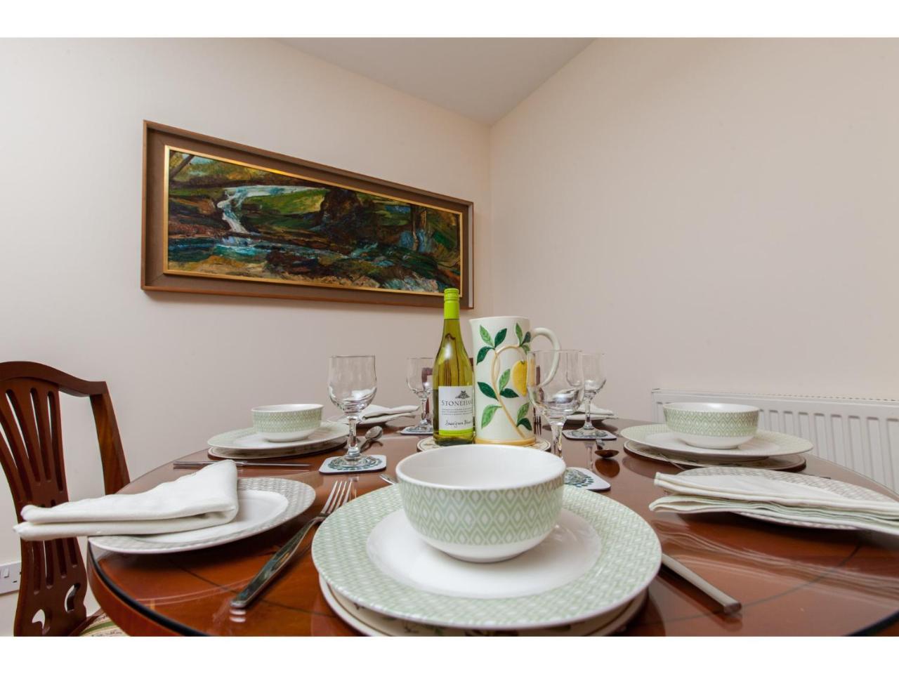 Spacious, Central Apartment Единбург Екстериор снимка