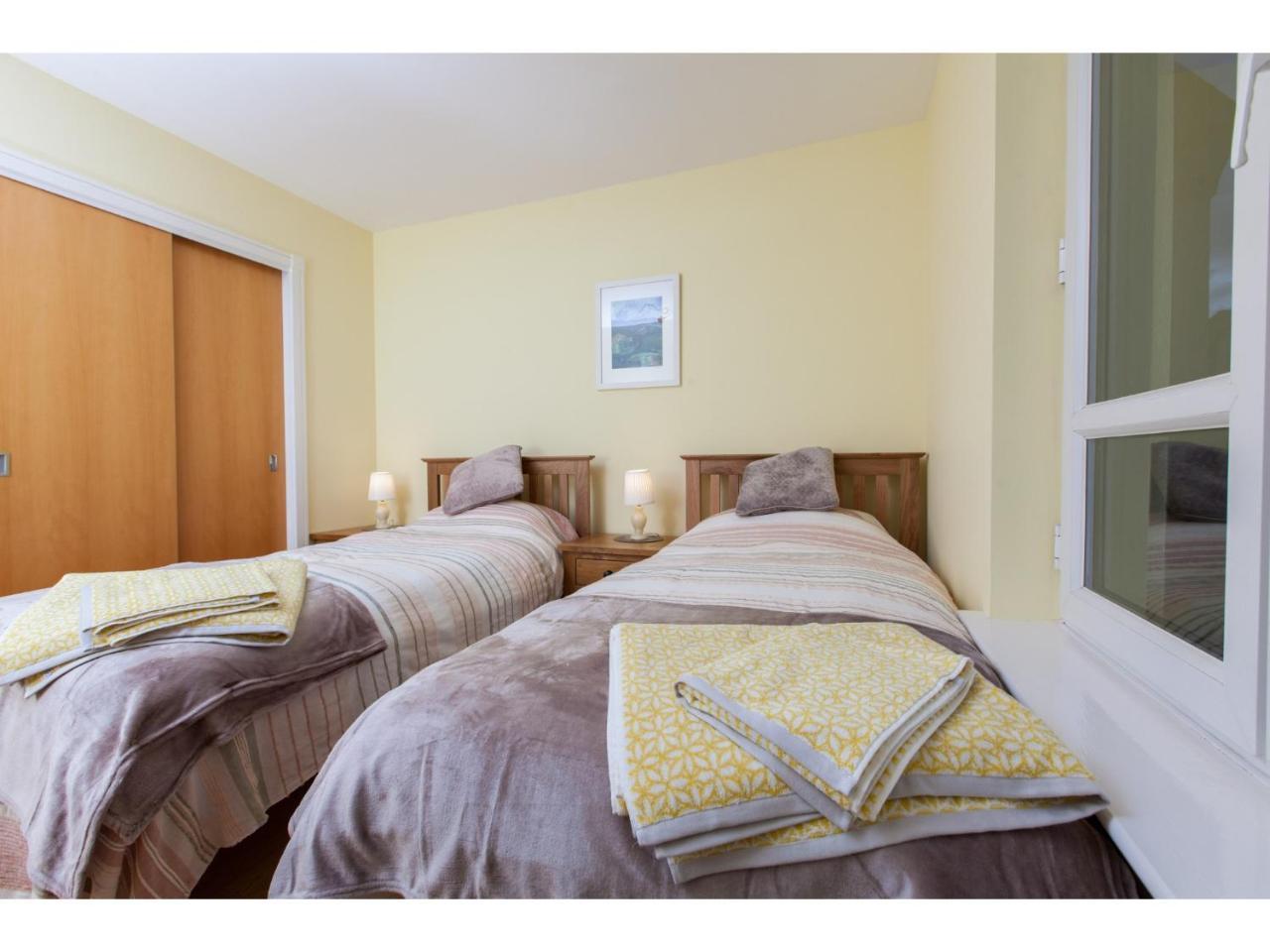 Spacious, Central Apartment Единбург Екстериор снимка